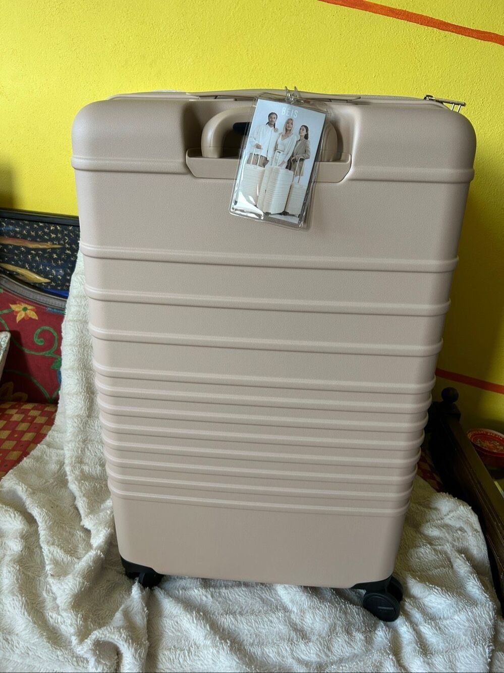 Beis NWT Large Checkin Roller Suitcase in Beige - Original style/color